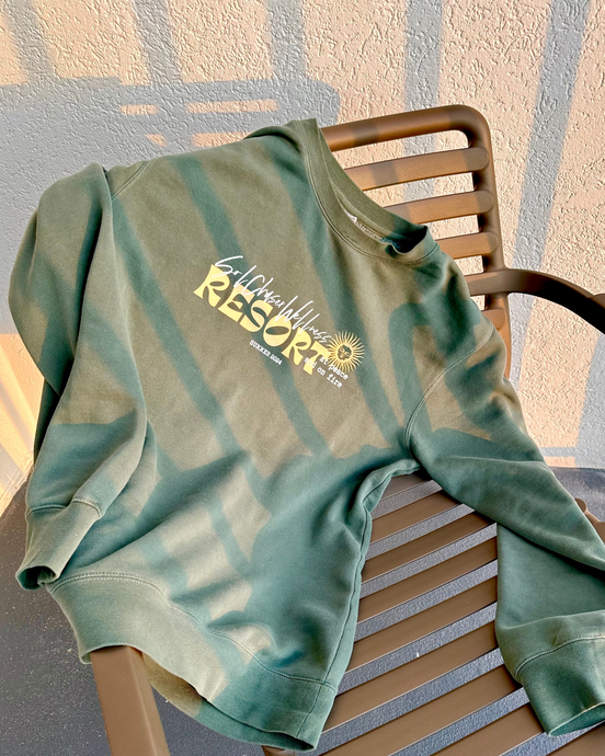 WELLNESS RESORT CREWNECK