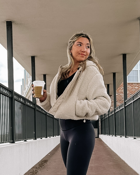 BACK TO THE LODGE SHERPA JACKET